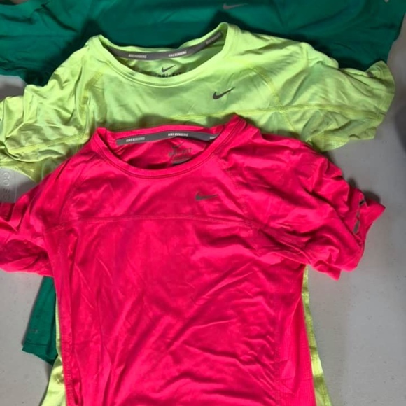 nike compression shirts women's short sleeve